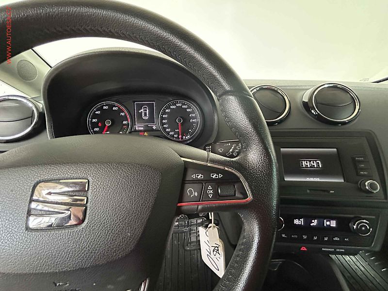 Seat Ibiza (2015) 1.2 TSi, Style - fotka 17 z 17