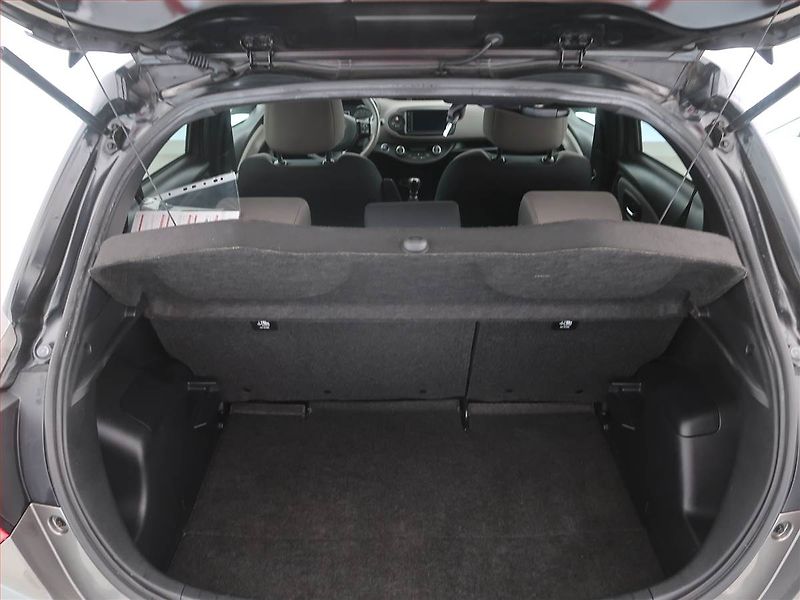 Toyota Yaris (2020) 1.5 Dual VVT-i, ČR,1.maj - fotka 13 z 18