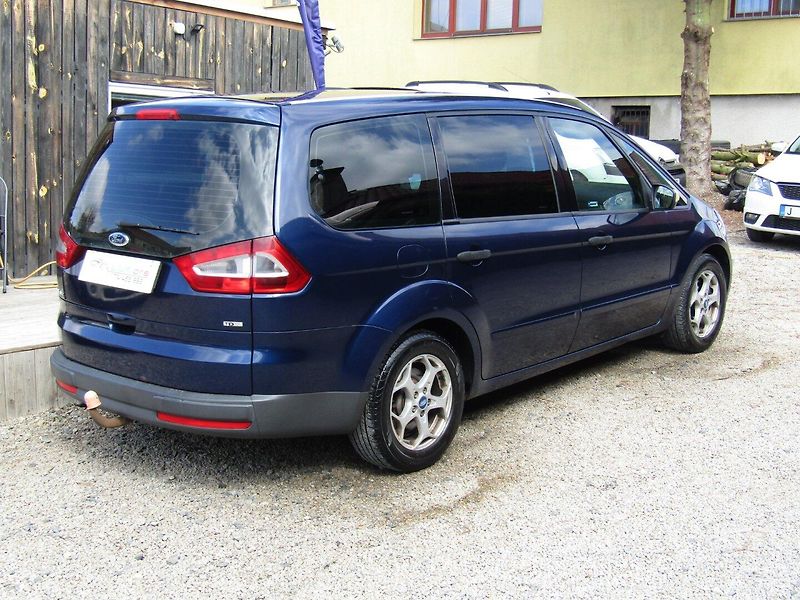 Ford Galaxy (2007) 2.0 TDCi 96kW - fotka 11 z 34
