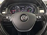 Volkswagen Passat (2017) 2.0 TDI, Automat, Navi - náhled 20