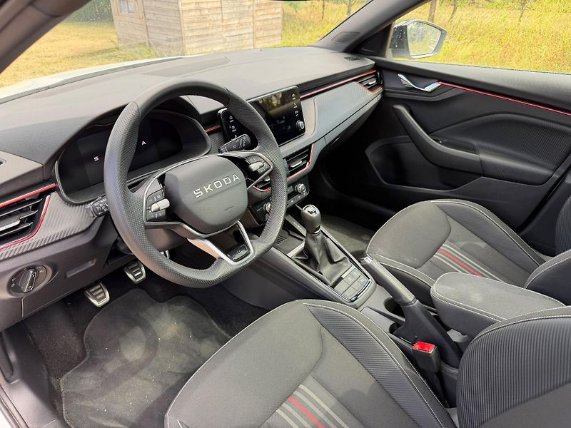 Škoda Scala 1.0 TSI, 85 kW, MONTE CARLO - fotka 8 z 16