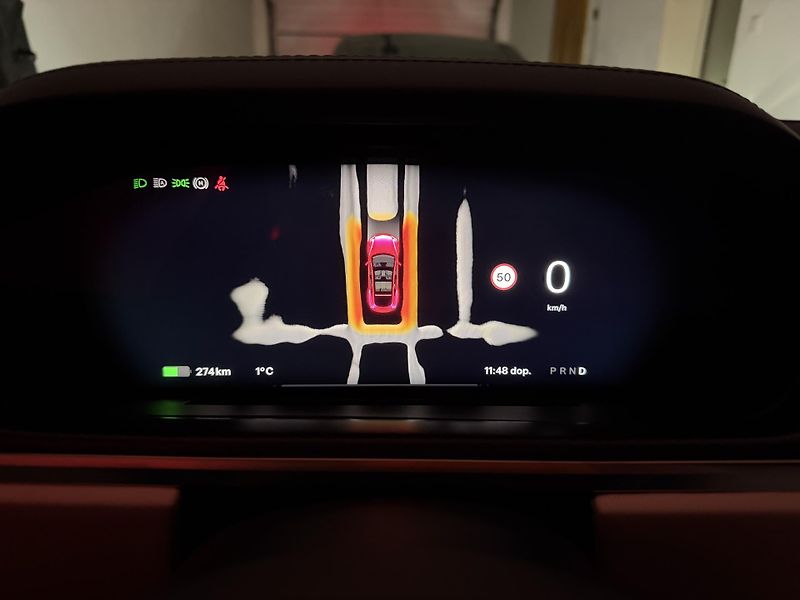 Tesla Model S (2023) Plaid 1020 HP - fotka 16 z 20