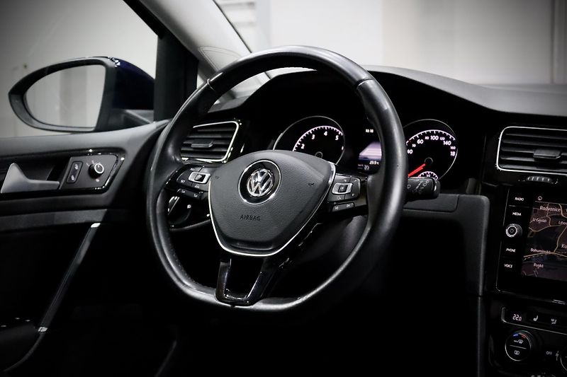 Volkswagen Golf 7 FL 1.4 TSI 110 kW Highline - fotka 16 z 35