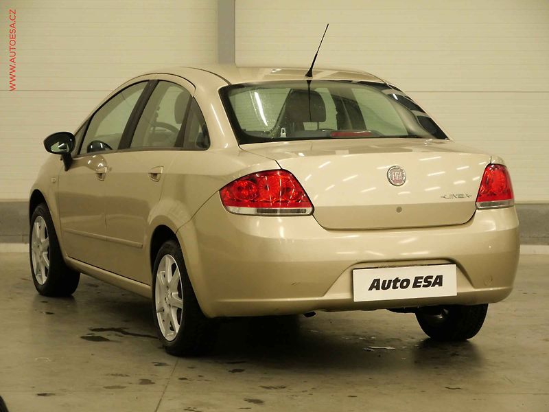 Fiat Linea (2011) 1.4i, ČR, Klima - fotka 6 z 20