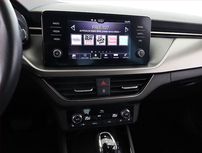 Škoda Kamiq (2023) Style 1.0 TSI - fotka 10 z 19