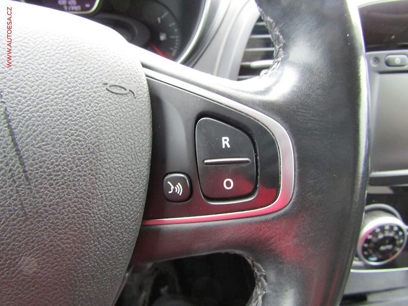 Renault Captur (2019) 1.3TCE, ČR, AT, navi, LED - fotka 19 z 19