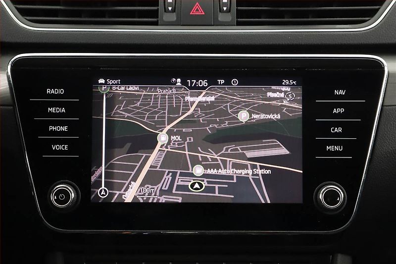 Škoda Superb (2021) Style 2.0 TDI - fotka 11 z 20