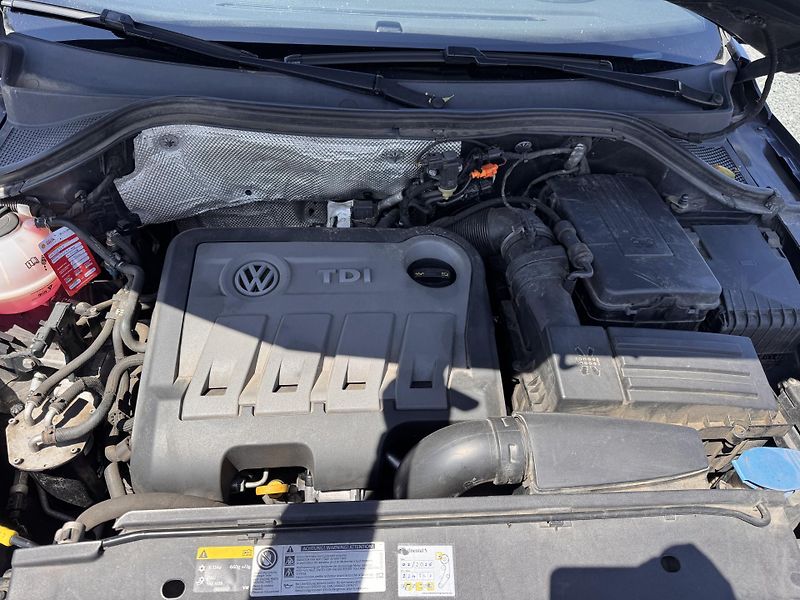 Volkswagen Tiguan LIFE,2.0 TDi,103 KW, Panorama - fotka 9 z 24