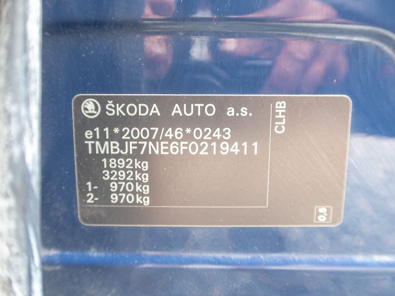 Škoda Octavia (2015) ČR 1.6TDI 66KW – PO SERVISU - fotka 32 z 37