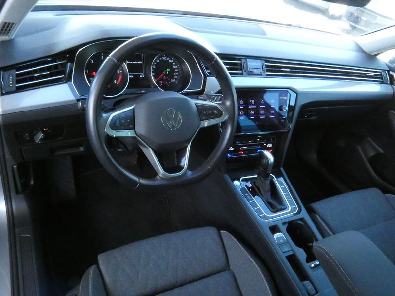 Volkswagen Passat Variant Business 2.0 TDI DSG - fotka 5 z 30