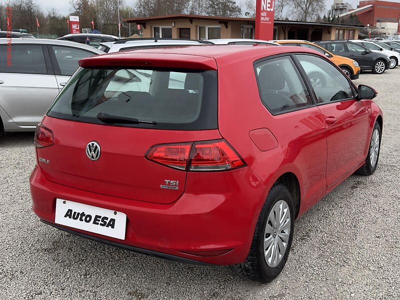 Volkswagen Golf (2013) 1.2TSi, AC - fotka 4 z 16