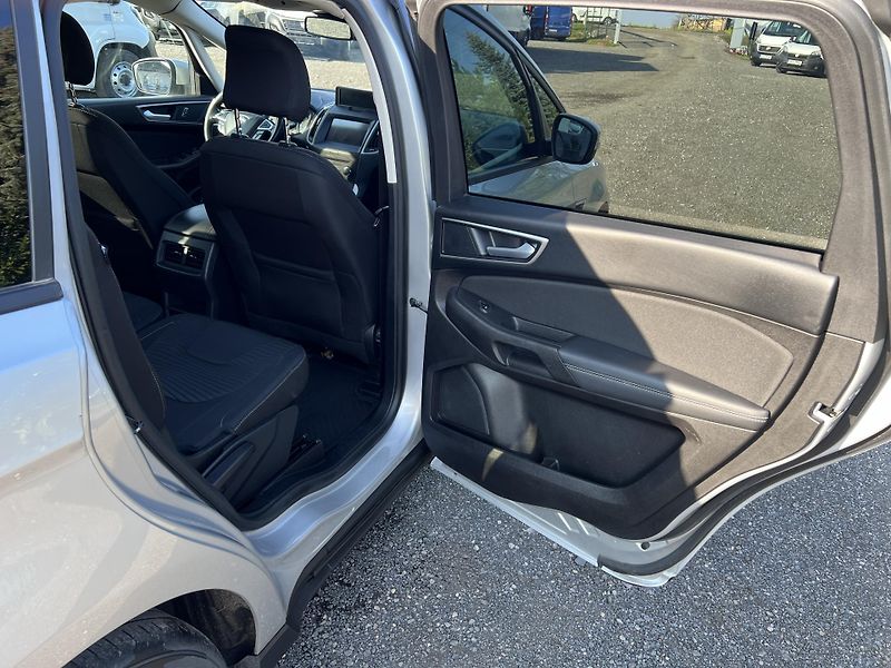 Ford S-MAX 2.0TDCi,140kw,AWD,4x4 - fotka 23 z 44