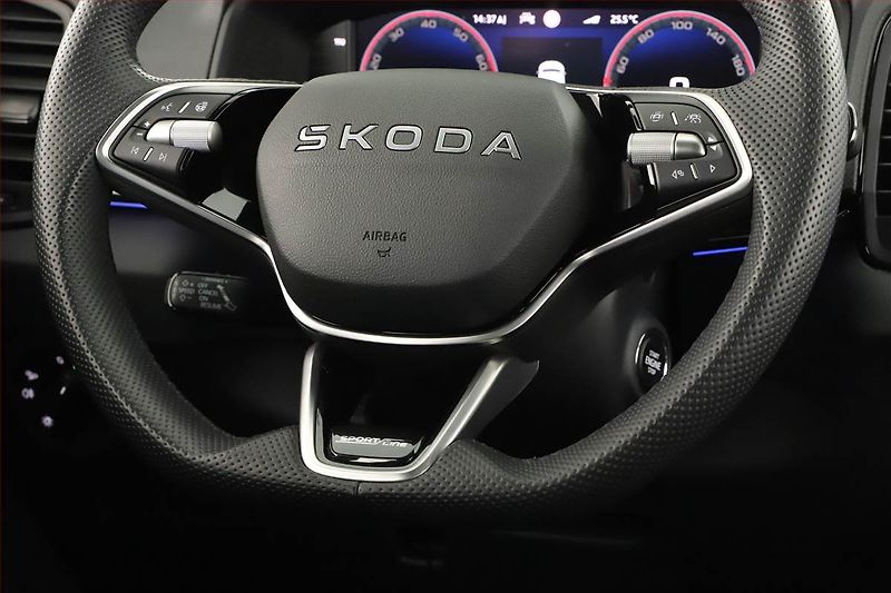 Škoda Karoq (2025) 1.5 TSI, Sportline, Navigace - fotka 8 z 20