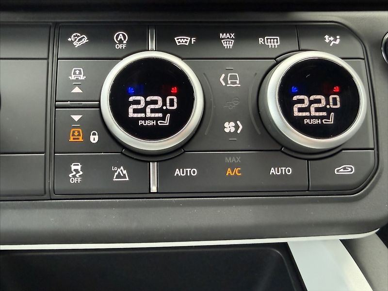 Land Rover Defender (2026) 3,0 S D200 - fotka 18 z 23