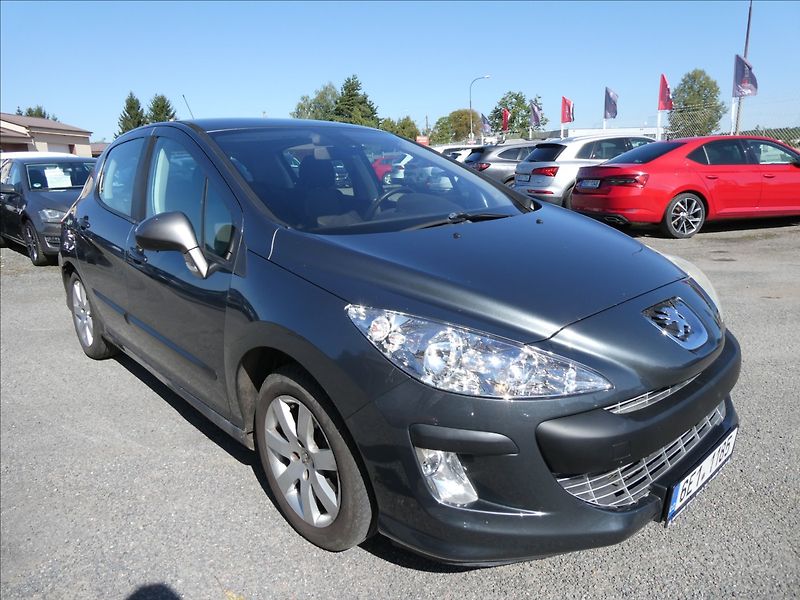 Peugeot 308 1,6 i 88kW 2x kola,klima,závěs - fotka 1 z 29