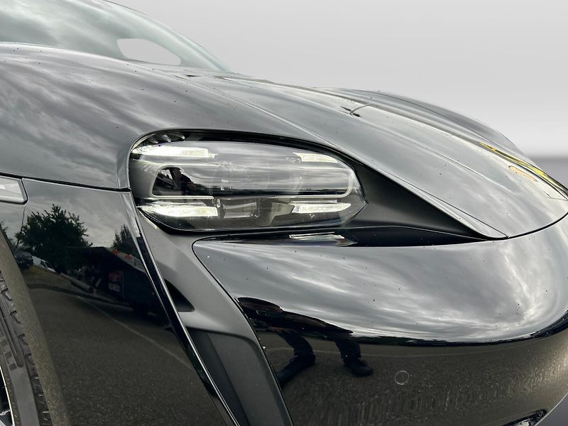 Porsche Taycan (2023) 4S - fotka 13 z 25