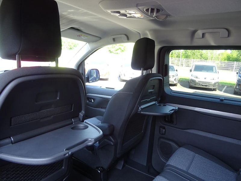 Peugeot Traveller (2025) Active L2 2.0 BHDi 180k EAT8 - fotka 36 z 38