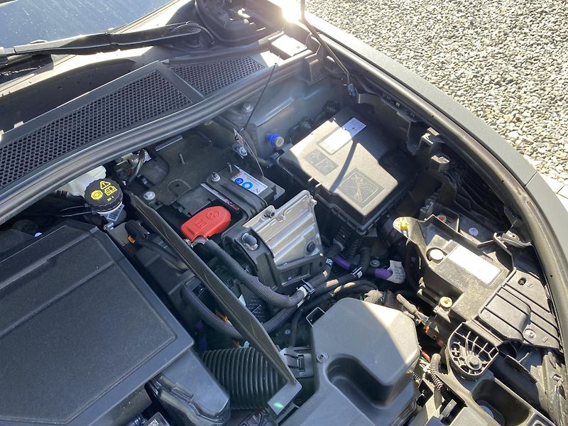 Peugeot 408 GT - Hybrid 145 e-DCS6 - fotka 41 z 42