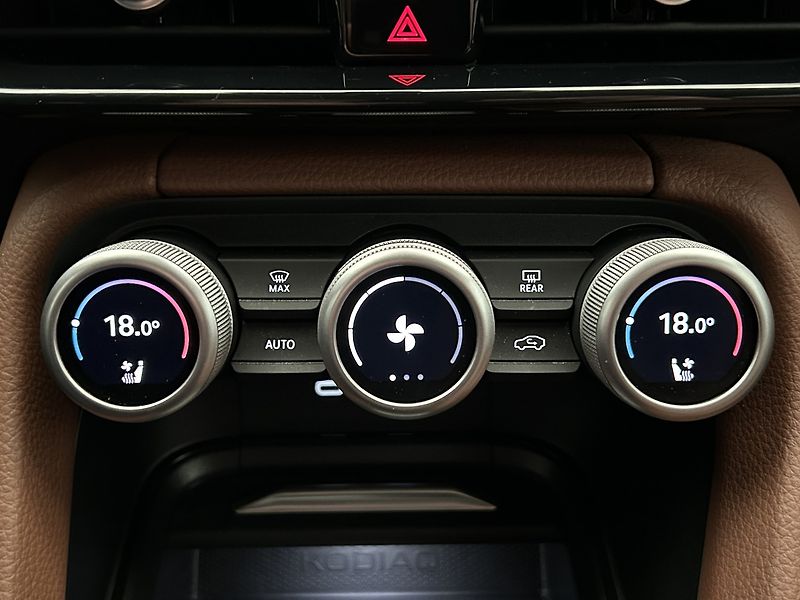 Škoda Kodiaq 2.0 TDI 4x4 Exclusive Selectio - fotka 19 z 36