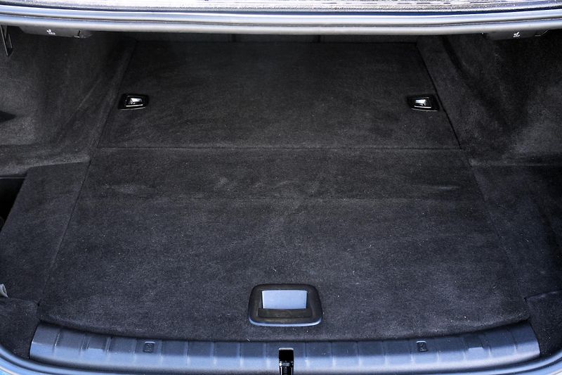 BMW Řada 5 545e xDríve, ČR, Ventilace - fotka 27 z 31