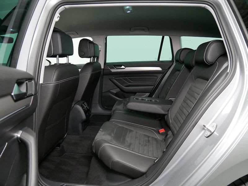 Volkswagen Passat - fotka 7 z 25
