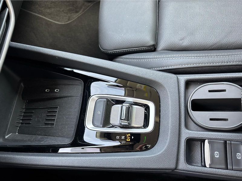 Škoda Octavia 2.0TDI 110 kW DSG EXCLUSIVE SE - fotka 19 z 30