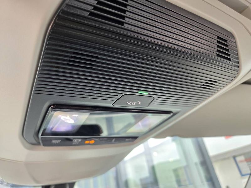 Volkswagen Crafter 35 L4 2.0 TDi 130 kW valník 7m - fotka 23 z 31