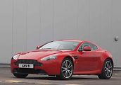 Aston Martin Vantage.