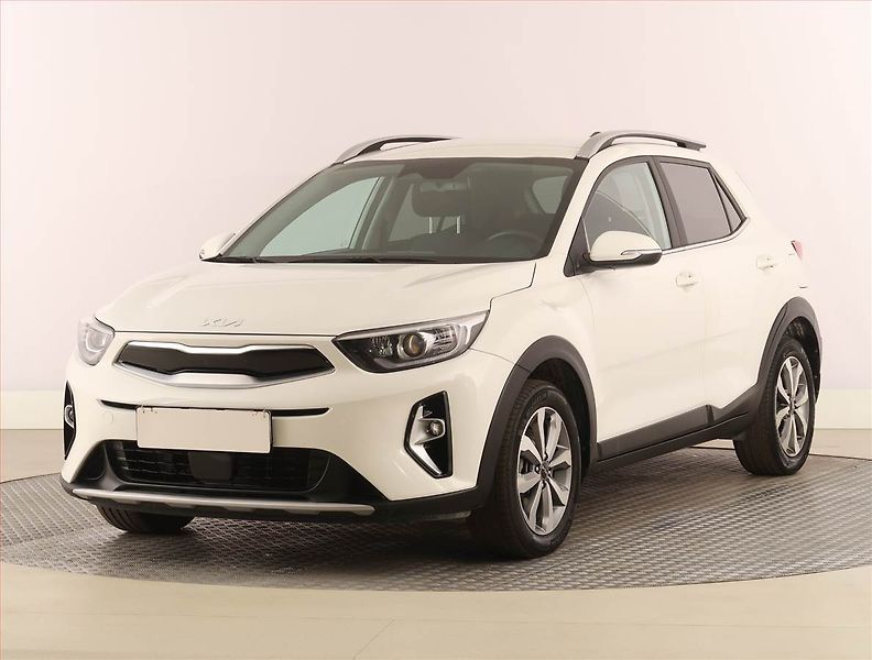 Kia Stonic (2024) 1.2 DPI, ČR,1.maj, Serv.kniha - fotka 2 z 22