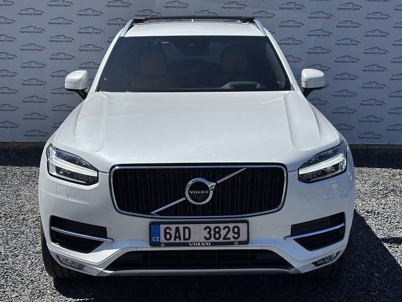 Volvo XC90 (2017) D5 AWD, 4X4, REZERVACE - fotka 2 z 21