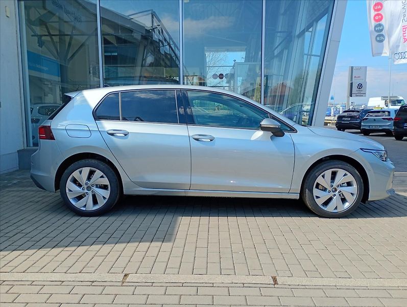 Volkswagen Golf (2026) 1,5 TSI 85kW 6G  People - fotka 4 z 15