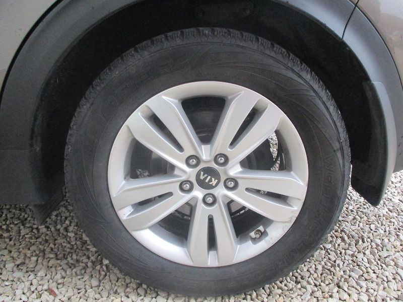 Kia Sportage 2.0 CRDi 4x4 ČR - fotka 29 z 32