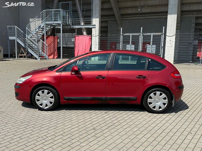 Citroën C4 (2006) 1.6i 16V, 80kw Původ ČR - fotka 2 z 18