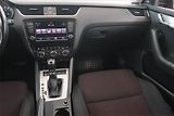 Škoda Octavia (2015) 2.0 TDI, Automat, Navi - náhled 8