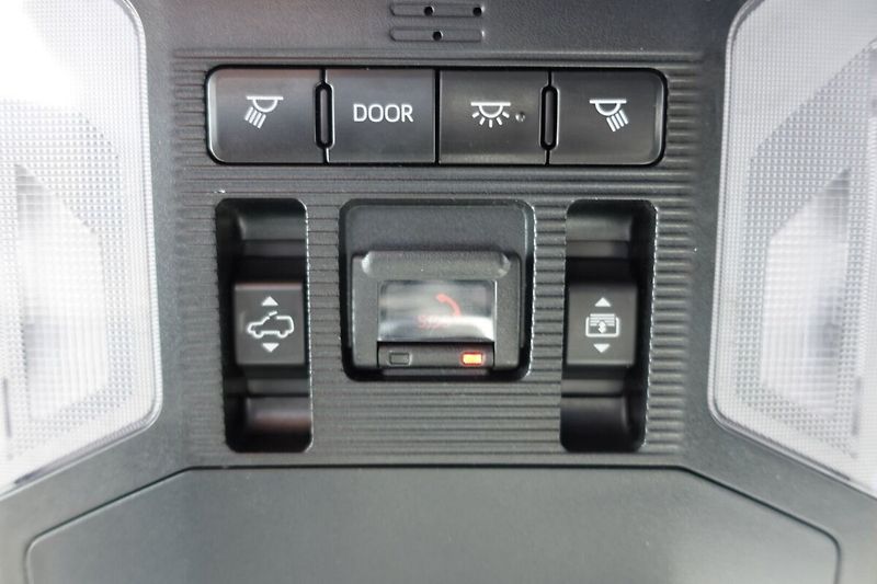 Toyota RAV4 2,5 PHEV Plug-in Selection VIP - fotka 34 z 38