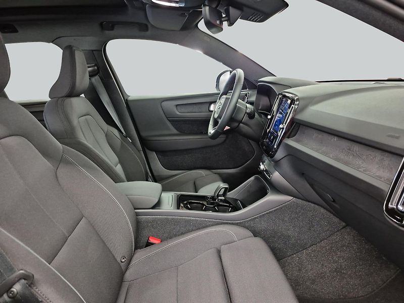 Volvo XC40 Recharge 69 kWh Ultimate - fotka 12 z 19
