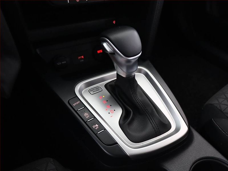 Kia Ceed (2020) 1.4 T-GDI, Automat, Serv.kniha - fotka 11 z 18