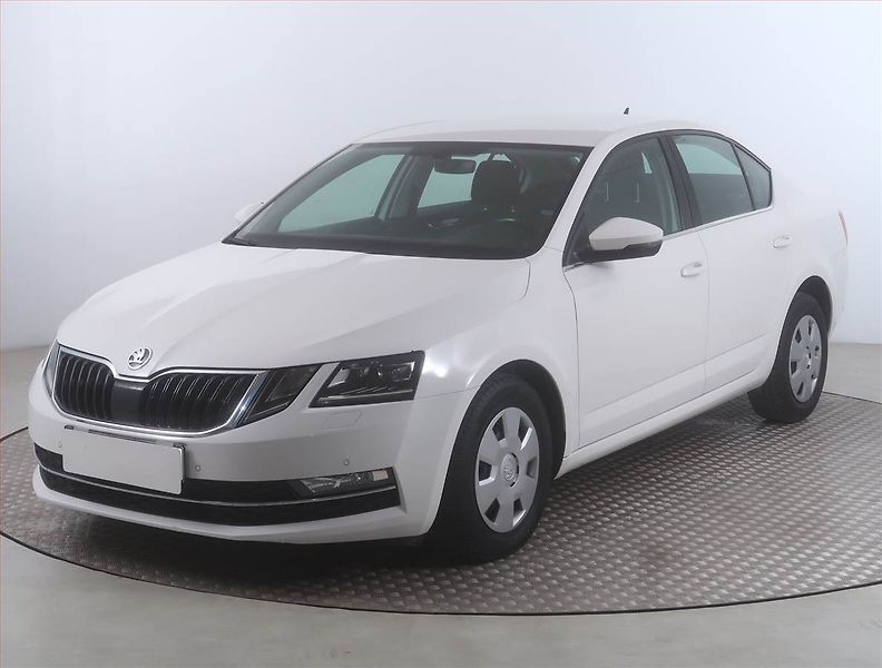 Škoda Octavia (2017) Ambition Plus 1.6 TDI, Navi - fotka 2 z 14