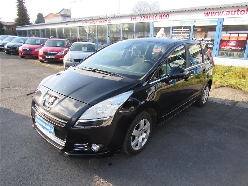 Peugeot 5008 2,0 HDi 110kW - fotka 1 z 23