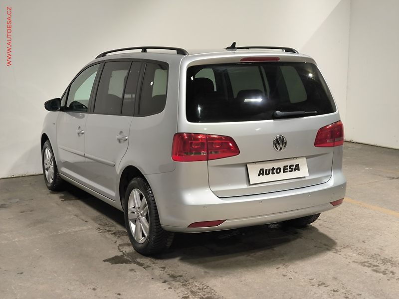 Volkswagen Touran (2012) 1.4 TSi, Match, bixen, navi - fotka 4 z 17