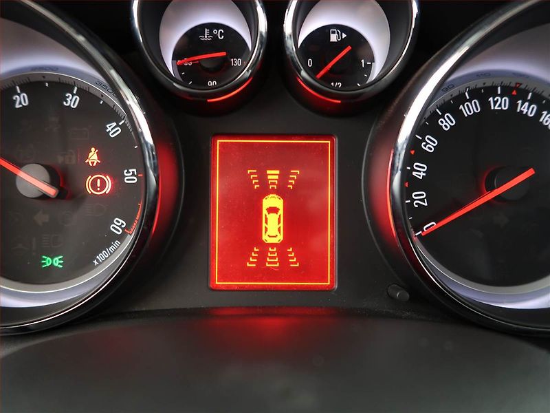 Opel Astra (2014) 1.6 CDTI, ČR,1.maj, Tempomat - fotka 17 z 18