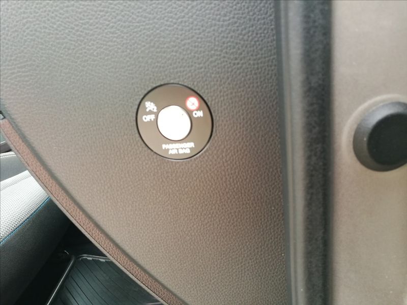 Hyundai i30 1,6 GDi 1.majitel Weekend - fotka 14 z 21
