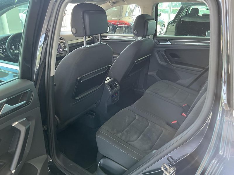 Volkswagen Tiguan (2016) 2,0TSi DSG 4x4 HIGHLINE TAŽNÉ - fotka 17 z 22