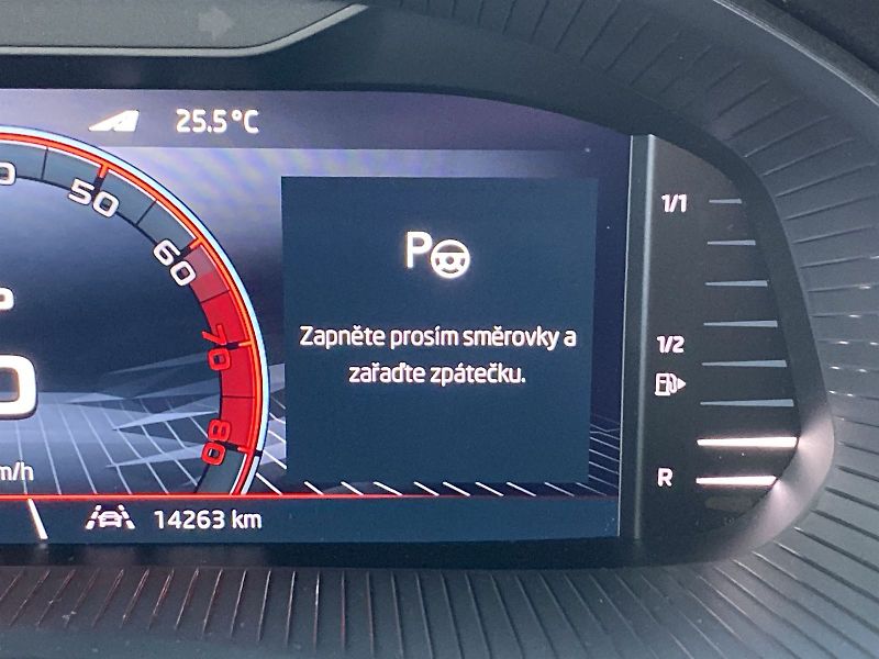 Škoda Kamiq (2025) 1.0 TSI DSG Monte Carlo - fotka 8 z 37