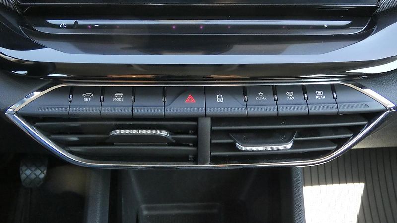 Škoda Octavia 2,0 TDI 85kW Style Combi - fotka 16 z 22