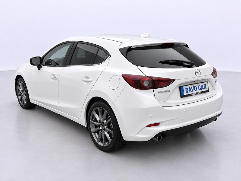 Mazda 3 2,0 Skyactiv-G 88kW Aut. Revol - fotka 5 z 30