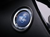 Toyota C-HR 2,0 E-CVT 112kW Executive - náhled 18