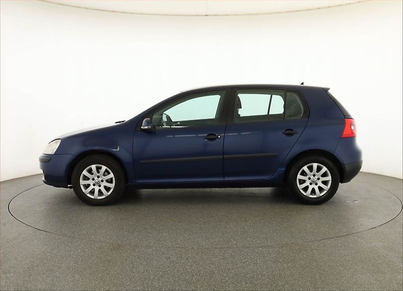 Volkswagen Golf (2006) 1.6, Serv.kniha, po STK - fotka 3 z 14