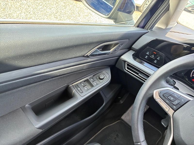 Volkswagen Golf Variant (2022) STYLE 1.5eTSI 110kW DSG CZ - fotka 11 z 11