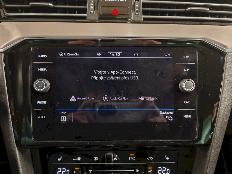 Volkswagen Passat (2021) Variant 2.0 TDI 147 kW DSG Ele - fotka 14 z 29